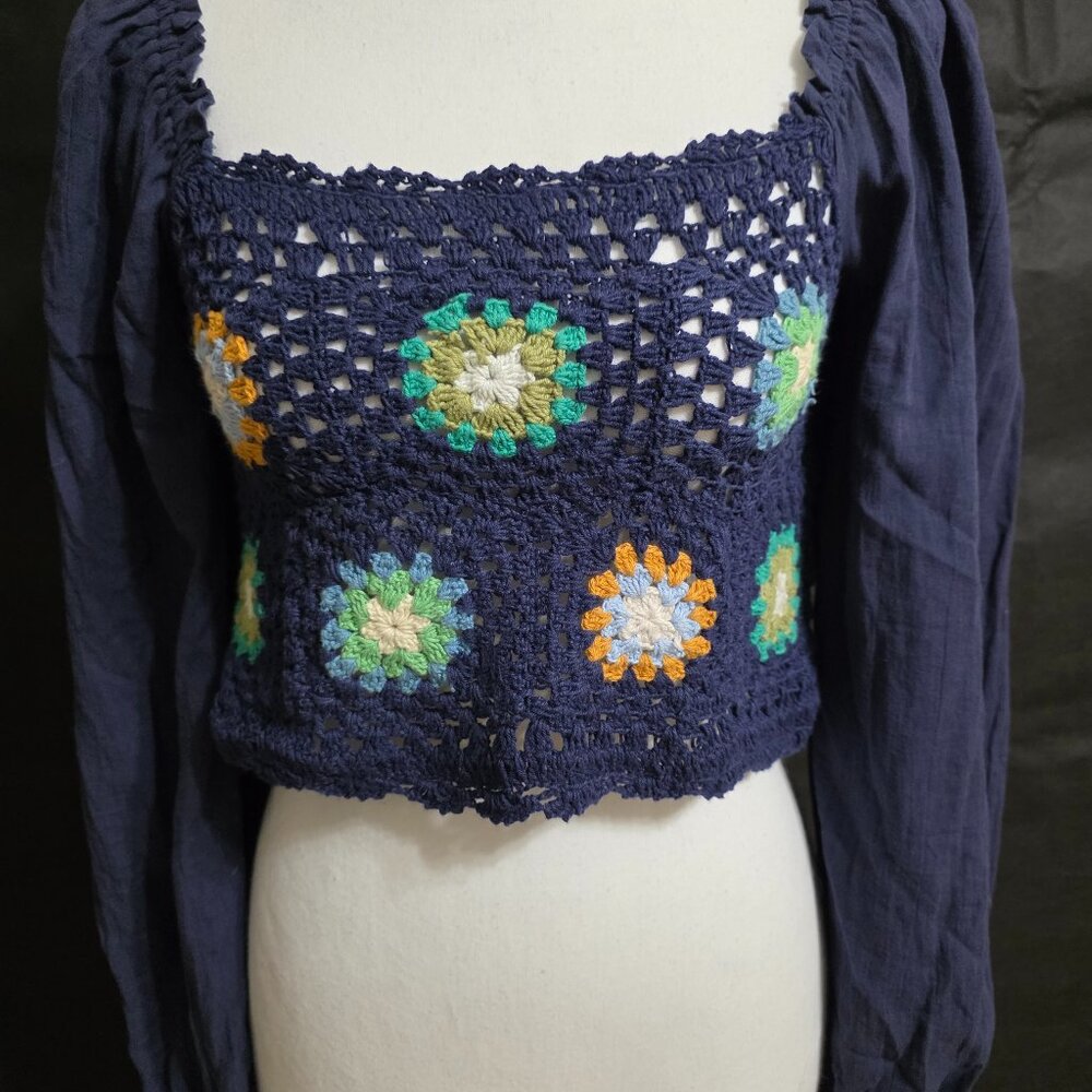 Aeriel Crochet Granny Square Boho Crop Top XS Navy Floral
